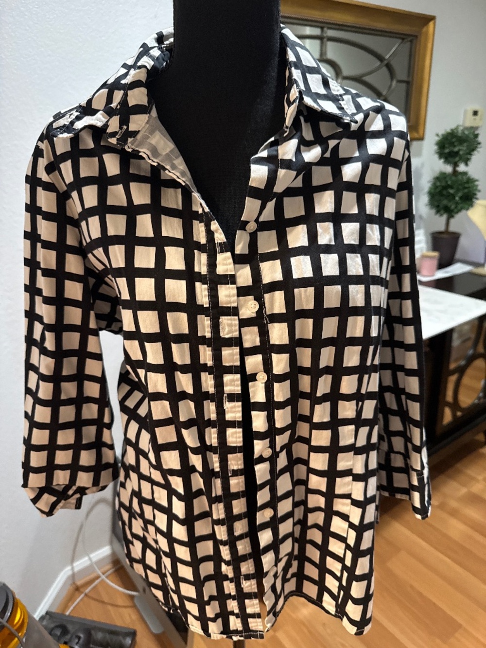 Women’s Blouse